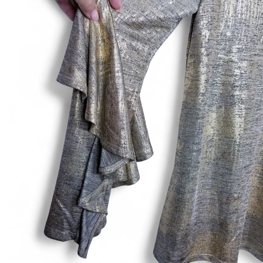 GIBSON LATIMER Shiny Gold Metallic V-neck Flutter Sleeve Pullover Top - Small - Picture 5 of 10